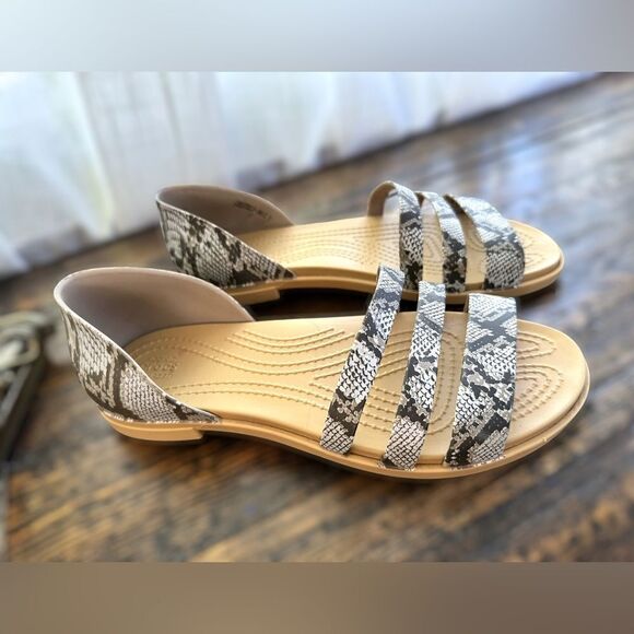 CROCS Tulum Open Toe Flat Gray Snake 3-Strap Flat Sandals Size 6 - Picture 3 of 12